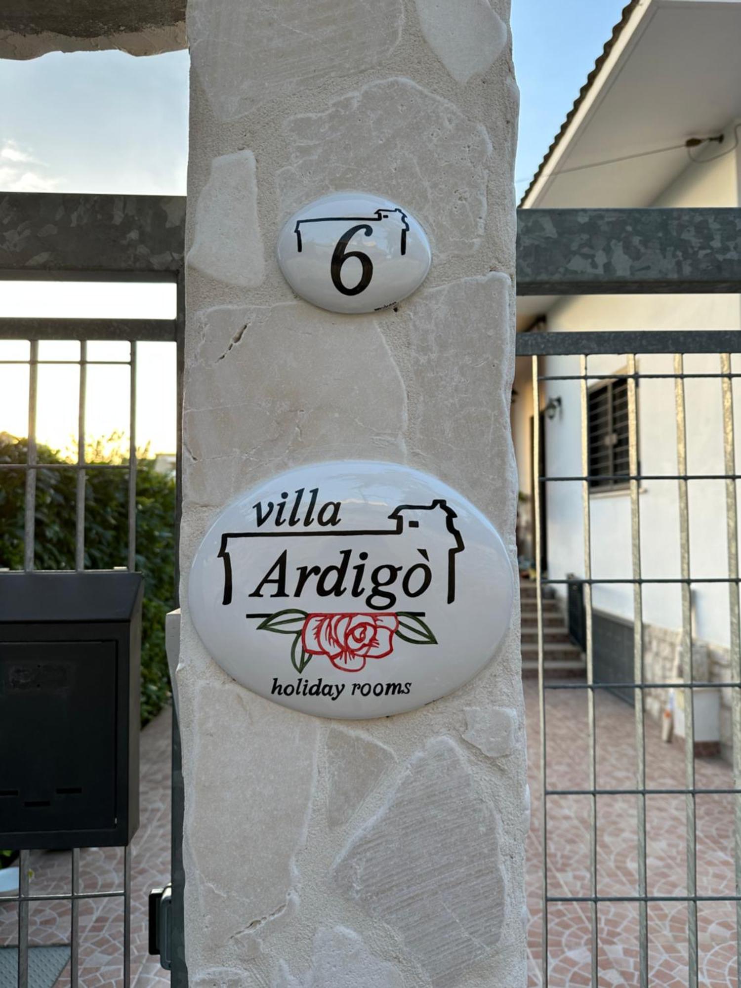 Villa Ardigo - Camera O Appartamento Бари Экстерьер фото